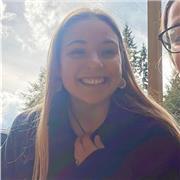 Me adapto a las necesidades de los peques y les ayudo en su aprendizaje escolar de todas las materias.